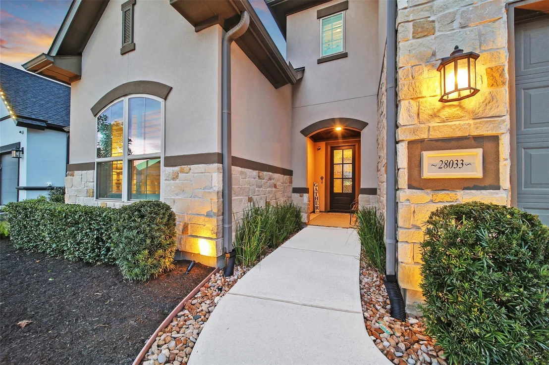 Photo of 28033 Woodland Bend Way