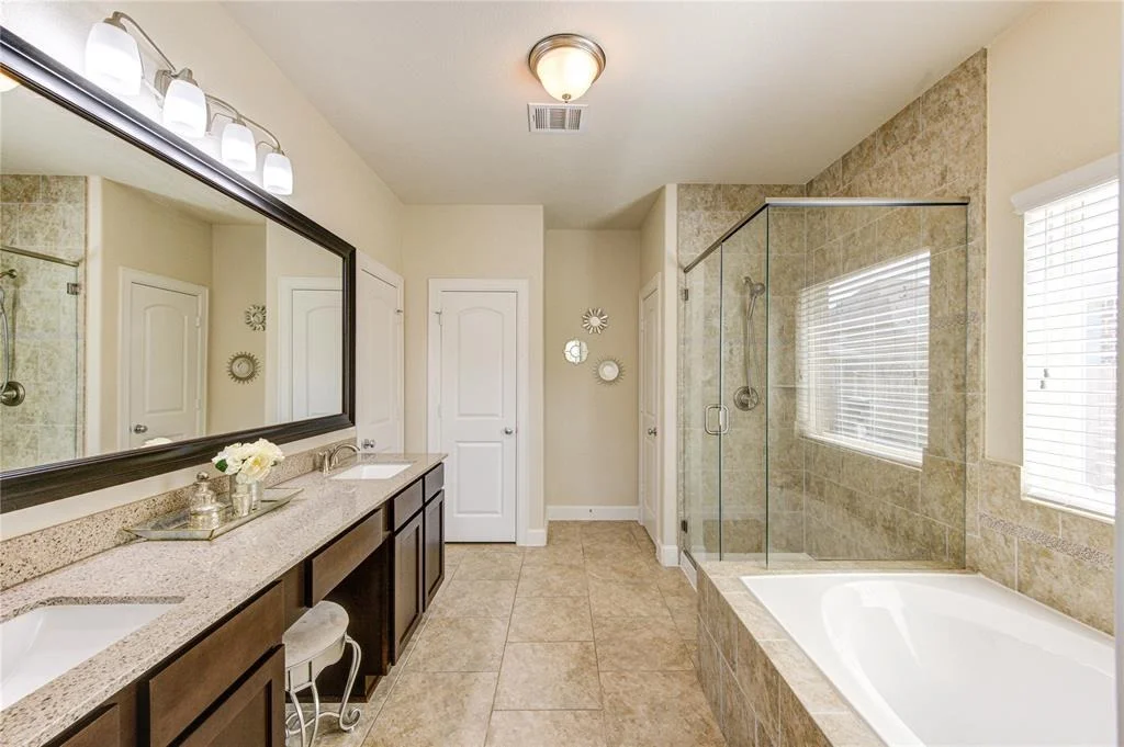 Photo of 7711 Trailing Oaks Drive