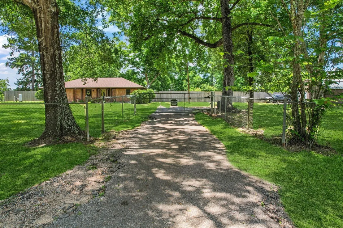 Photo of 2245 County Road 381 S
