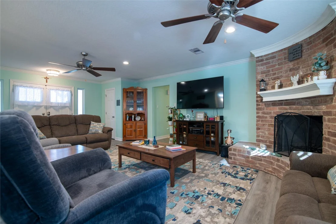 Photo of 1202 Sunset Drive