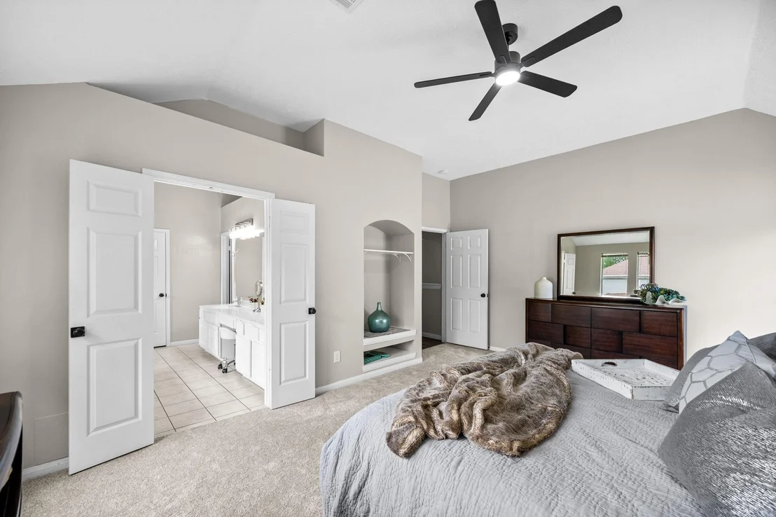 Photo of 814 Legend Spring Drive