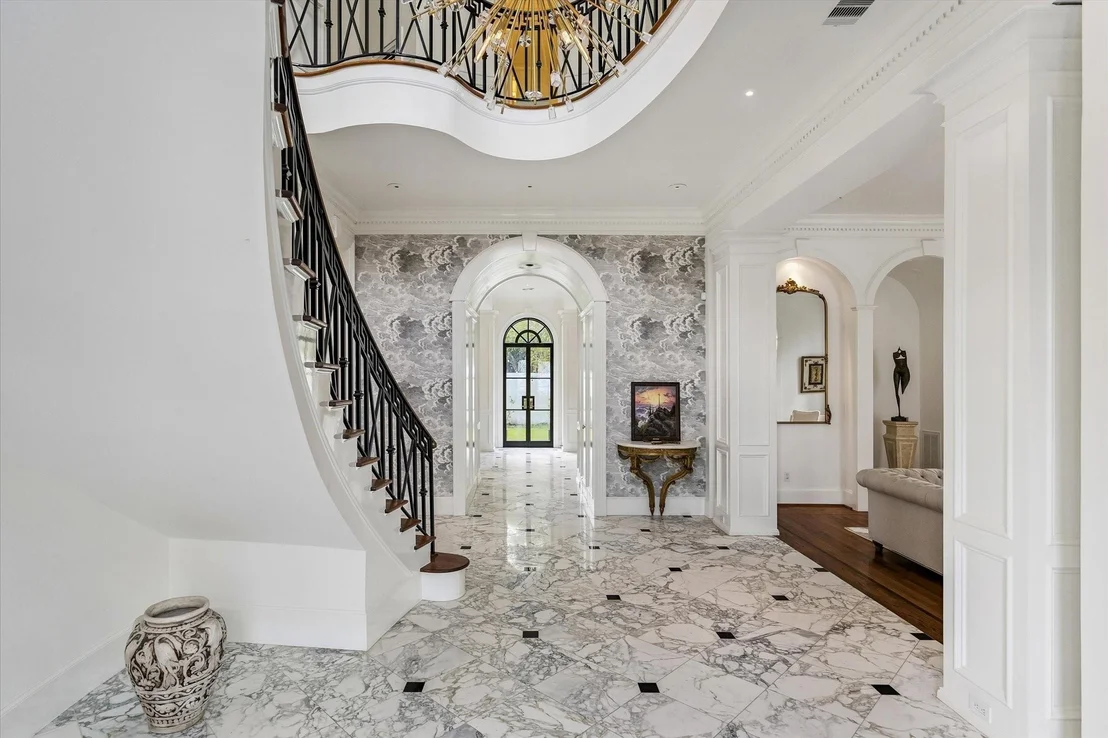 Photo of 24 Crestwood Drive
