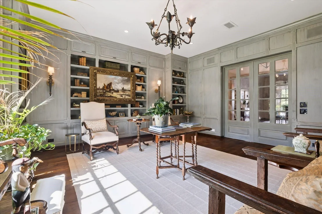Photo of 5555 Cranbrook Road