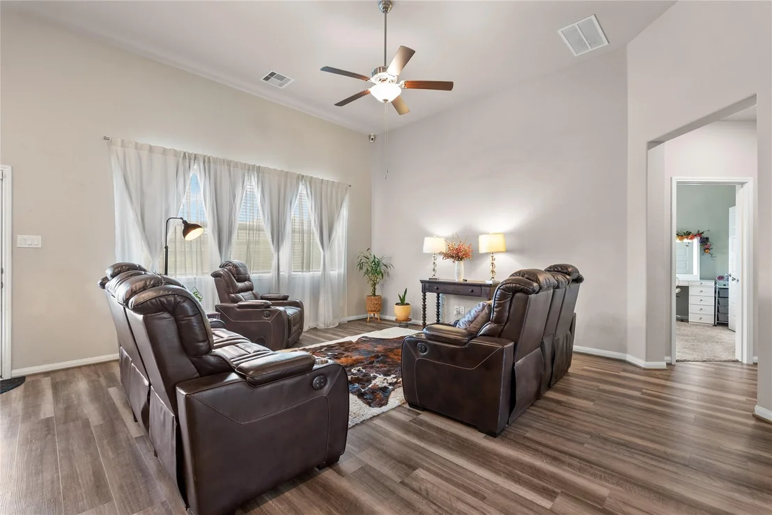 Photo of 10112 Hermann Trace