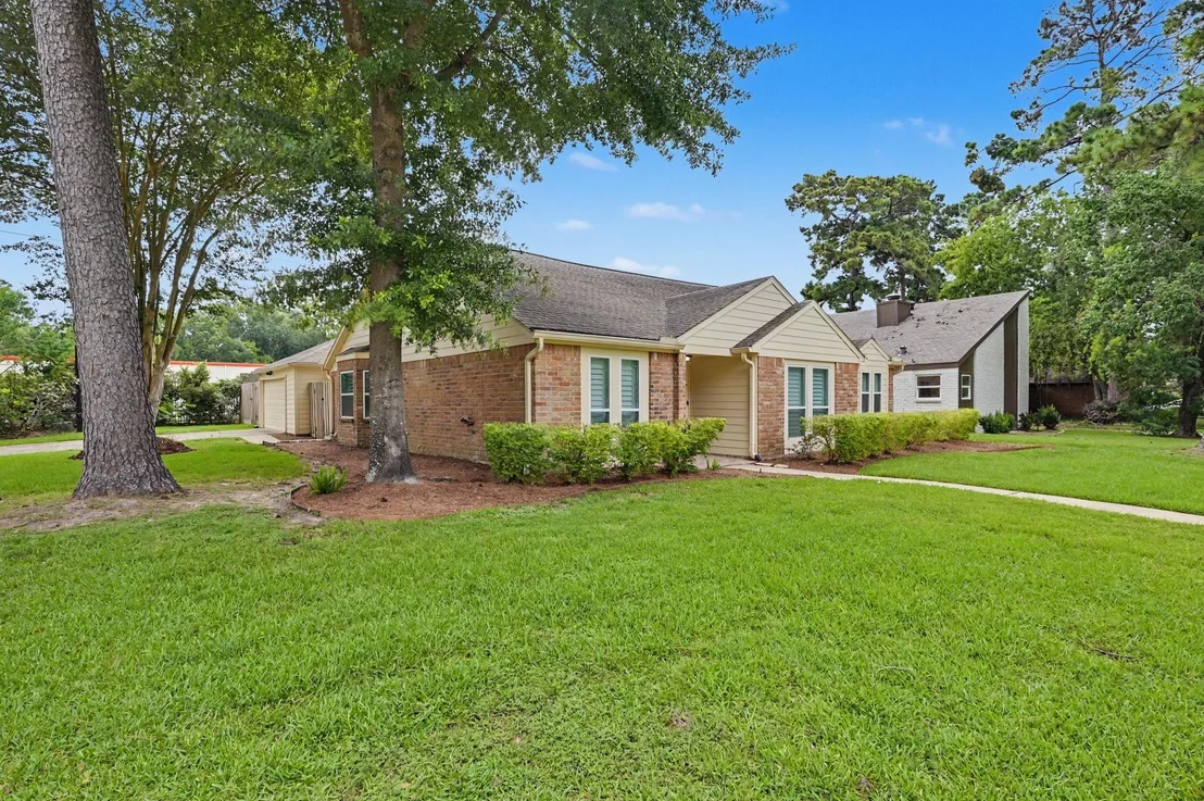 Photo of 15038 Rose Valley Drive
