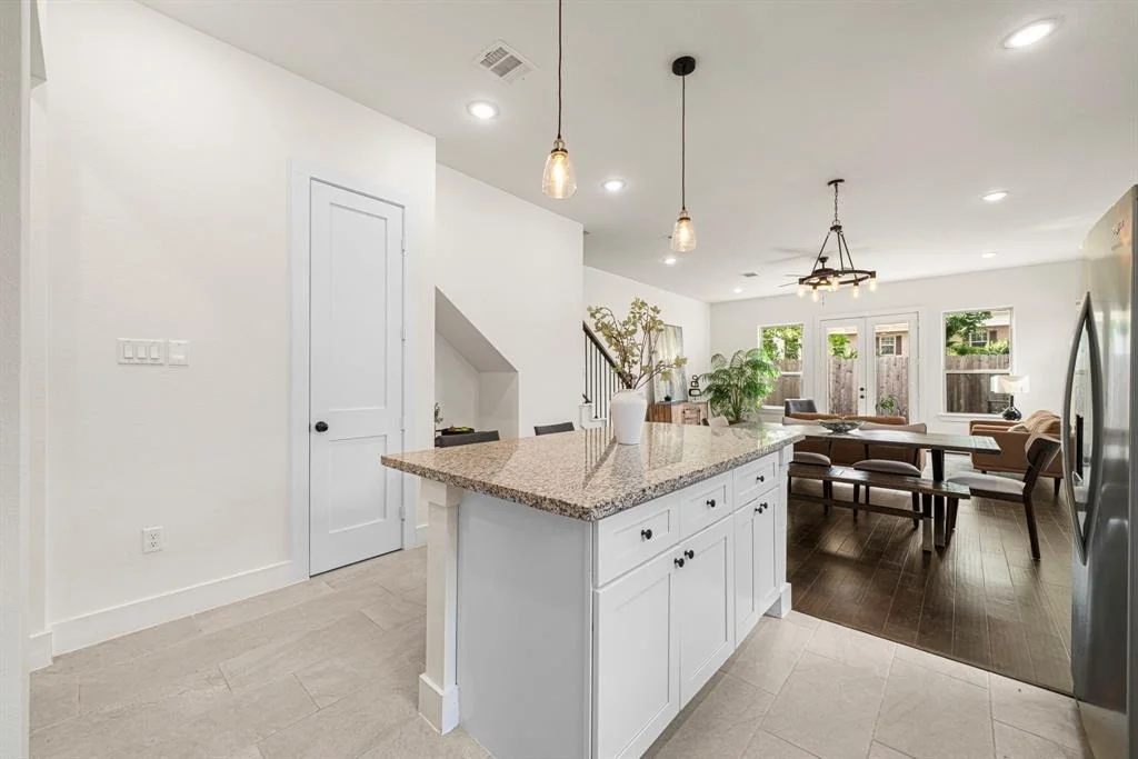 Photo of 7124 Saint Augustine Street