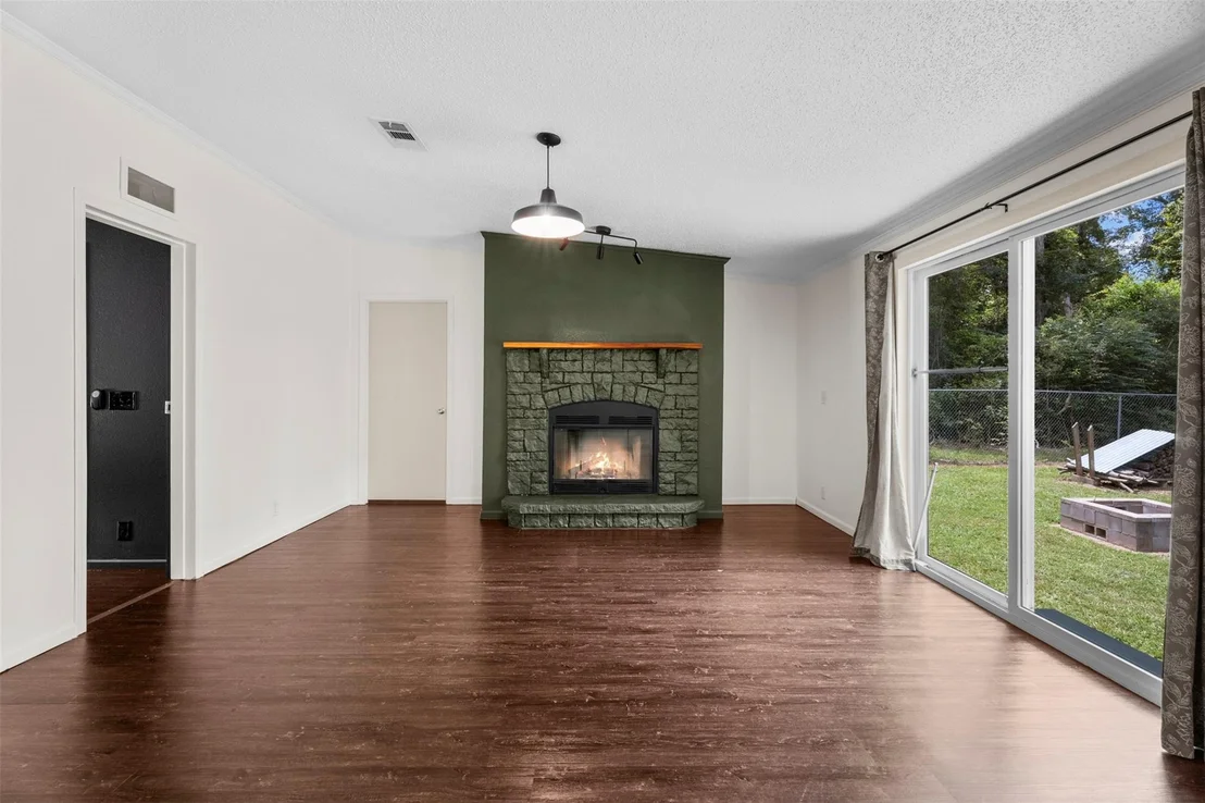 Photo of 15995 Stoltje Drive