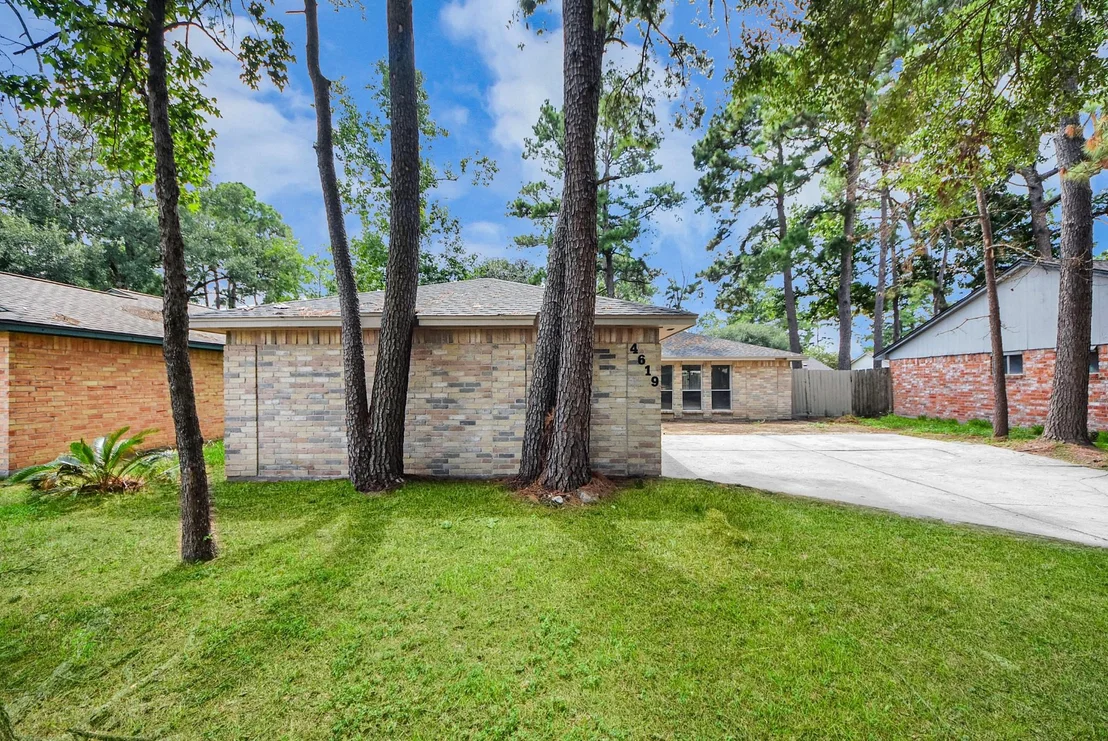 Photo of 4619 Whispering Rock Lane