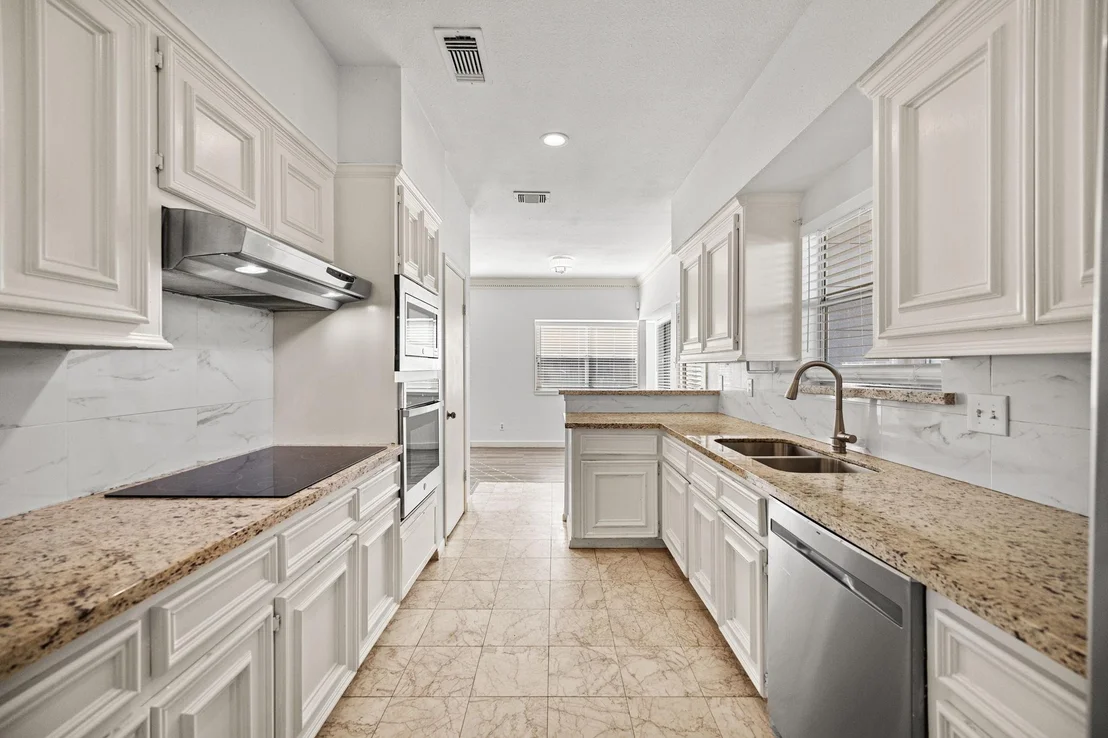 Photo of 8043 Oceanside Drive