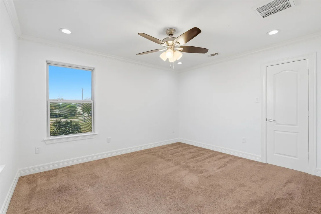 Photo of 701 Avenue N