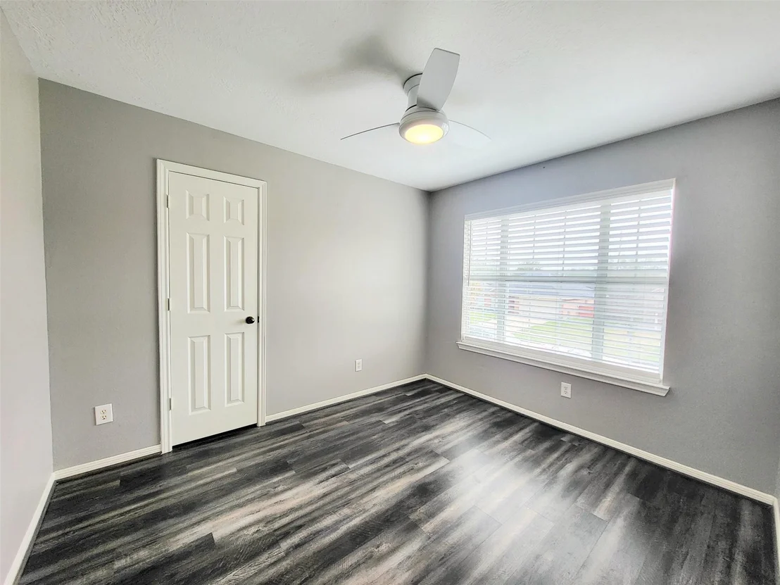 Photo of 8722 Ashlawn Drive