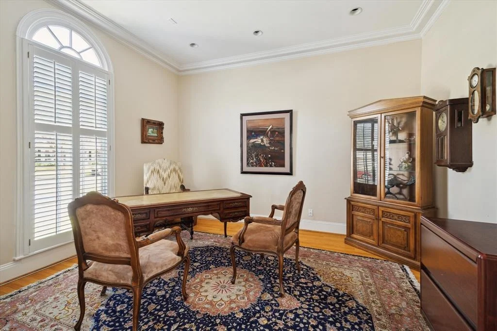 Photo of 6632 Brompton Road
