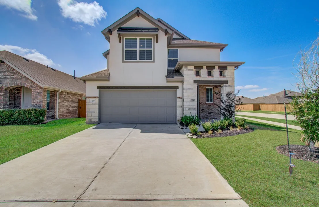 Photo of 21239 Shore Bluff Drive