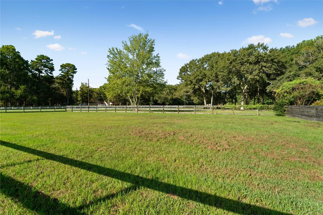 Photo of 28907 Valley Commons Drive