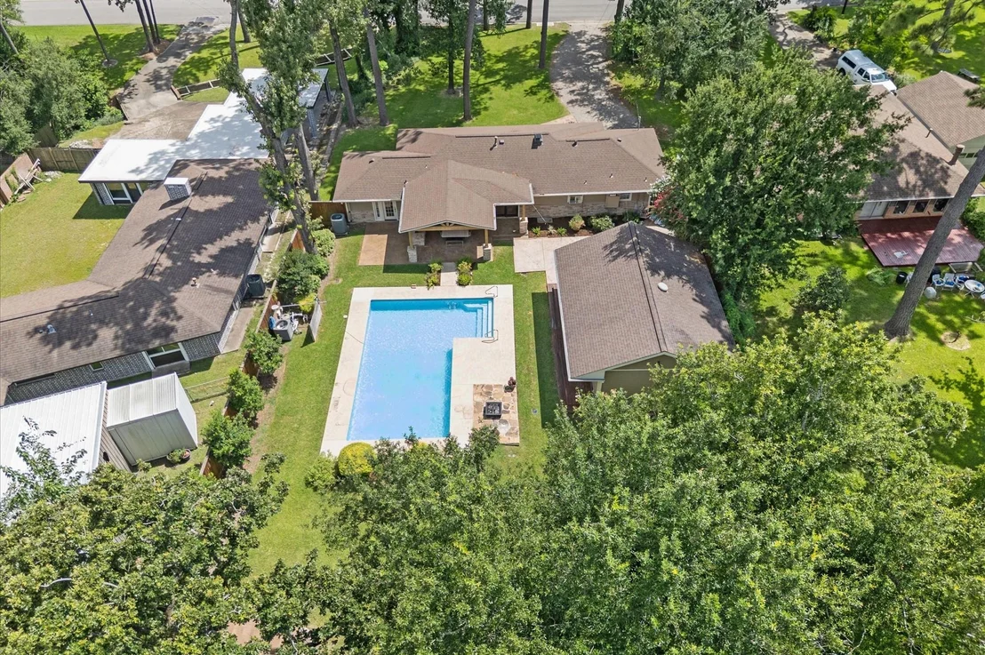 Photo of 4010 Brookwoods Drive