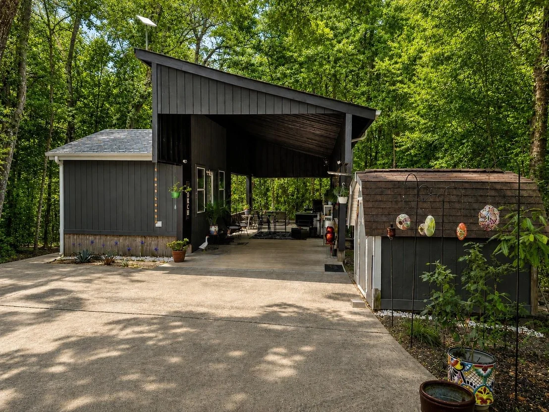 Photo of 236 W Peterson Loop