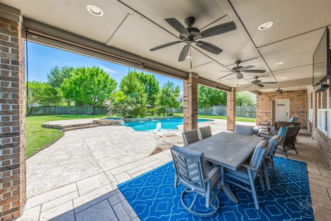 Photo of 28003 Nobbe Hollow Drive