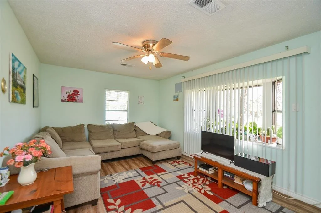 Photo of 18824 Deer Glen Drive