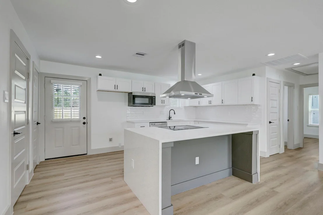 Photo of 4419 Botany Lane
