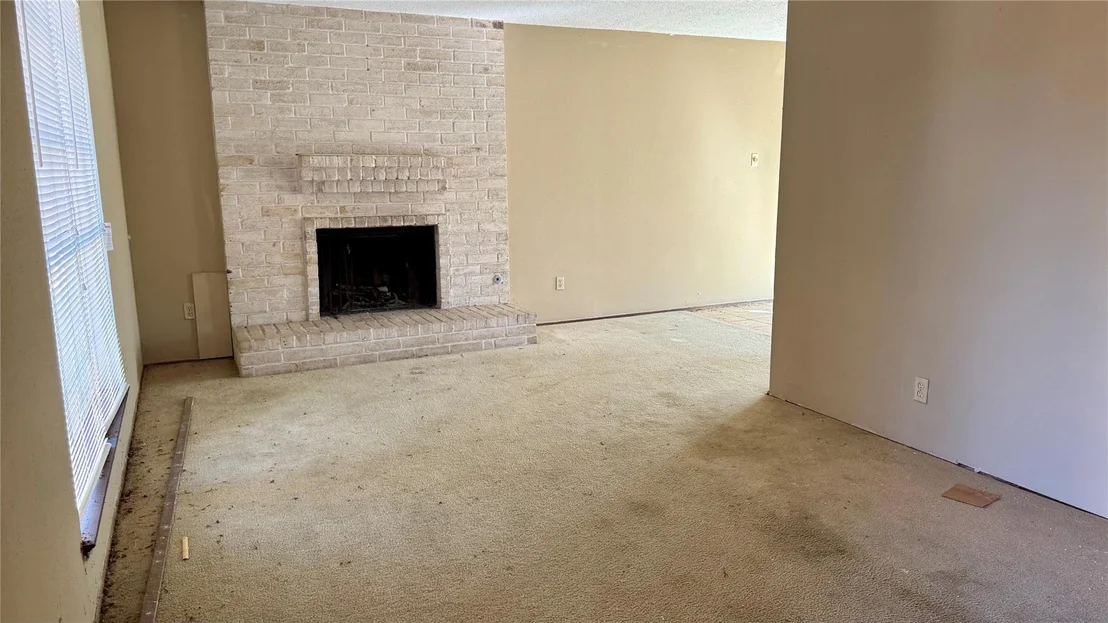Photo of 7523 La Place Drive