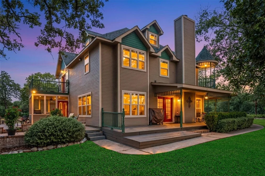 Photo of 25948 Nelson Road
