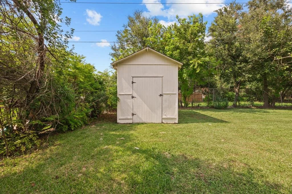 Photo of 4327 Yosemite Drive