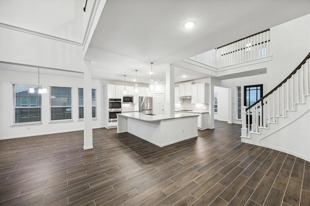 Photo of 4033 Edgewater Terrace Lane