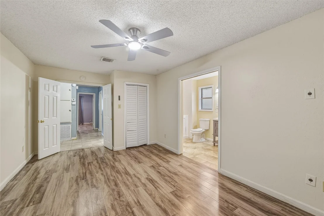 Photo of 3726 Royal Manor Drive
