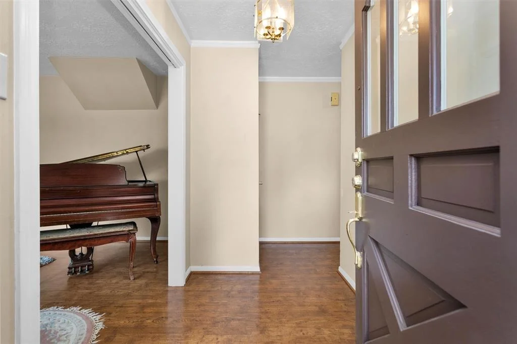Photo of 5934 Foresthaven Drive