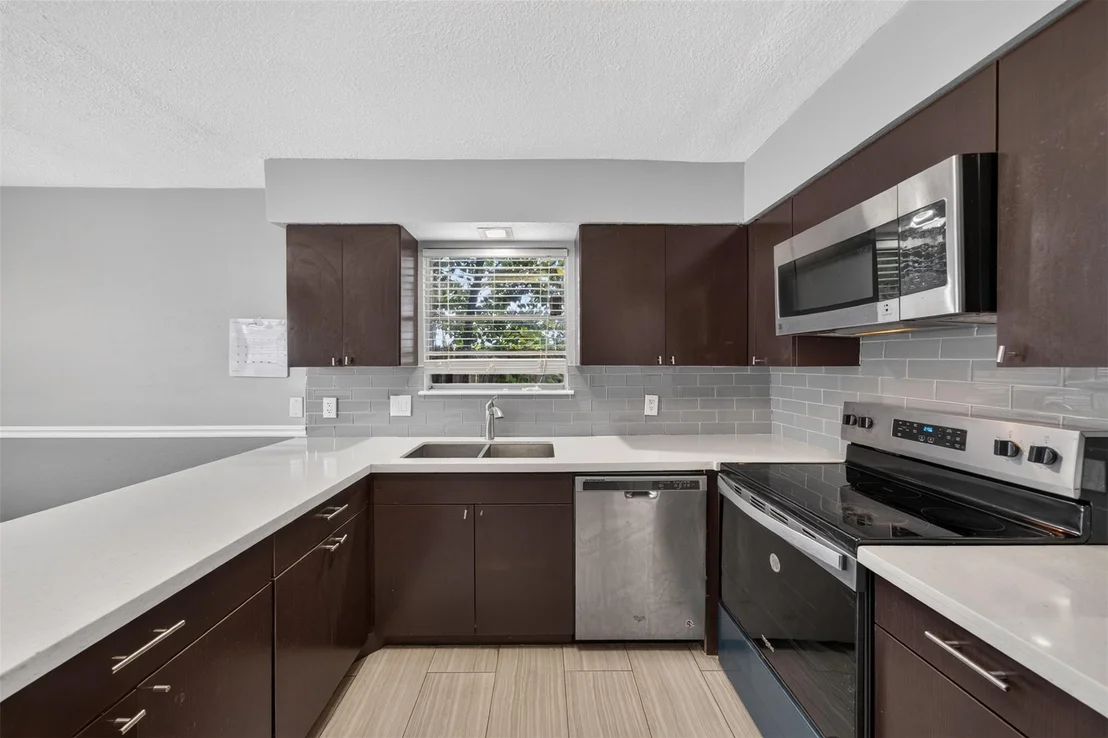 Photo of 2963 Shadow Trail Drive