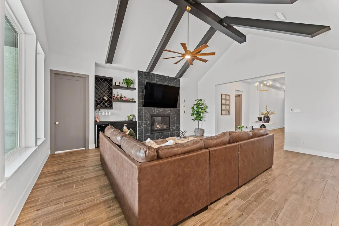 Photo of 9502 Lakeside Arbor