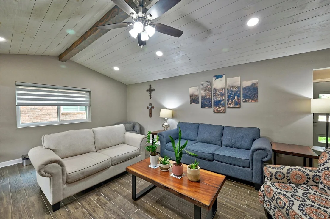 Photo of 618 William Morton Drive