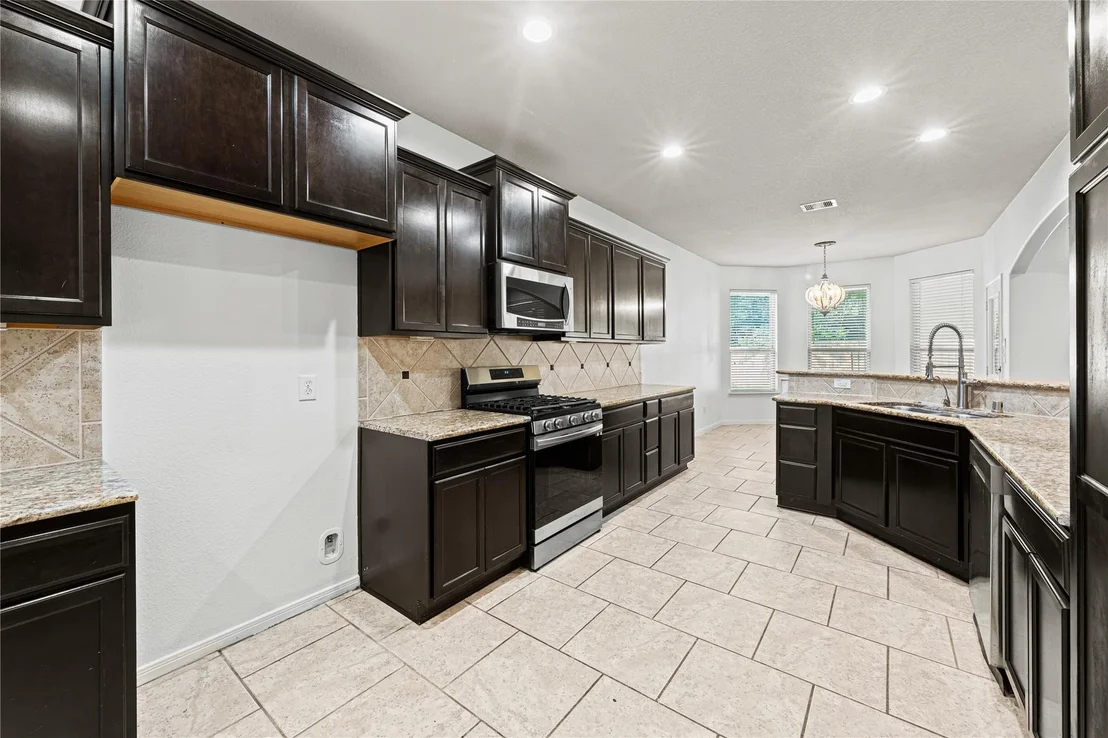 Photo of 21107 Knight Quest Drive