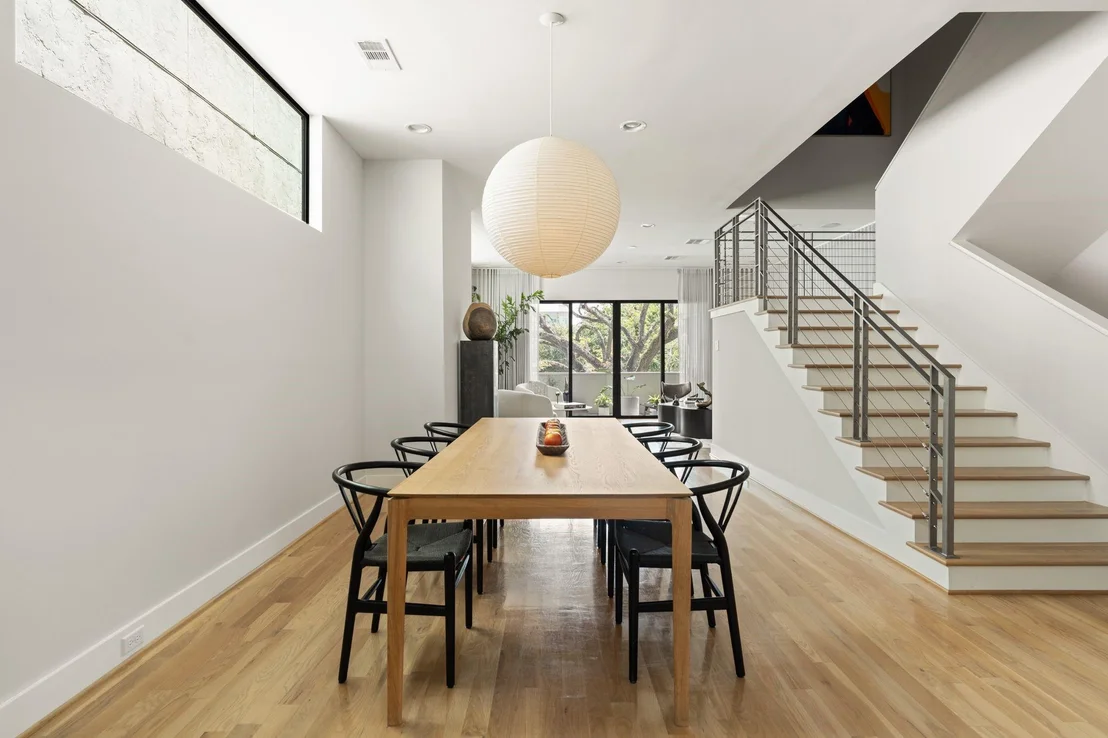 Photo of 2622 Greenbriar Drive