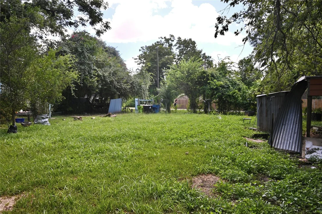 Photo of 111 6th Street