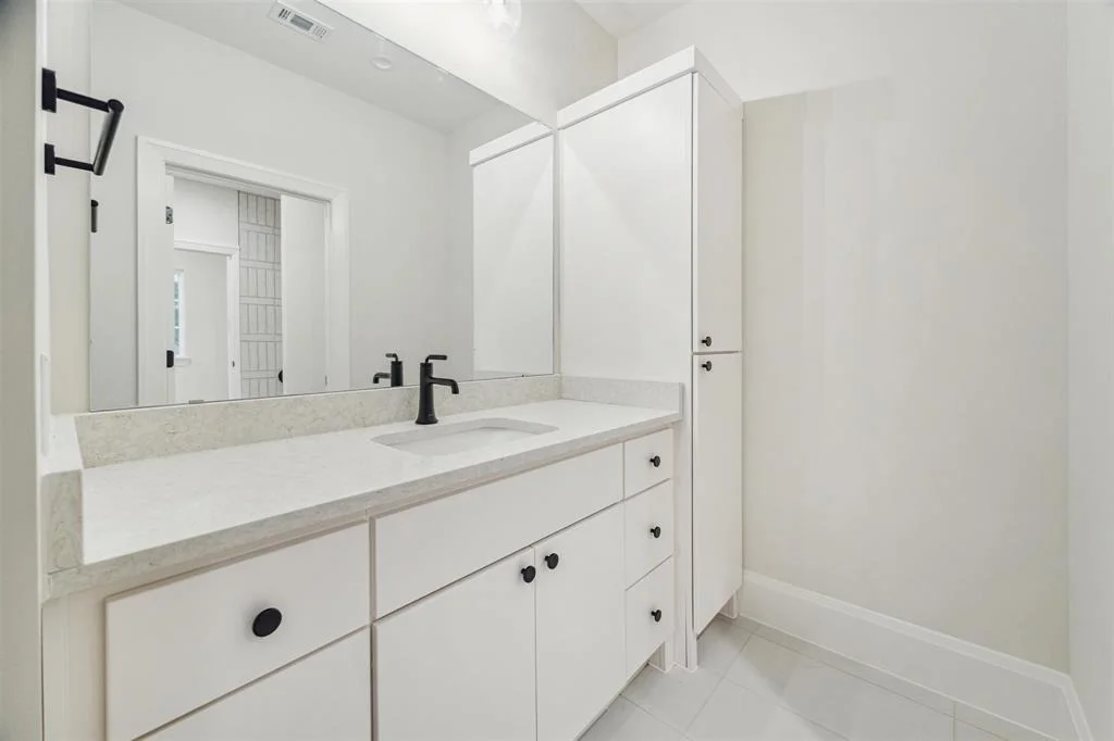 Photo of 1726 Creek Drive