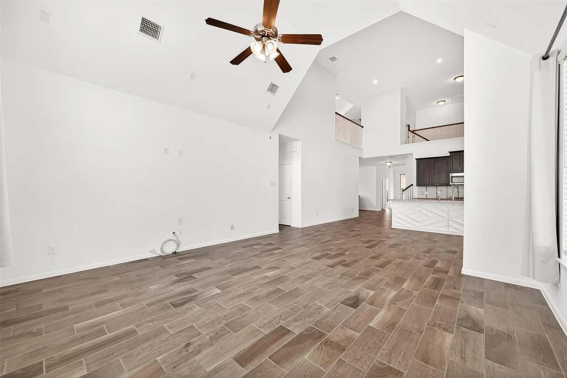 Photo of 95 Rivercove Lane