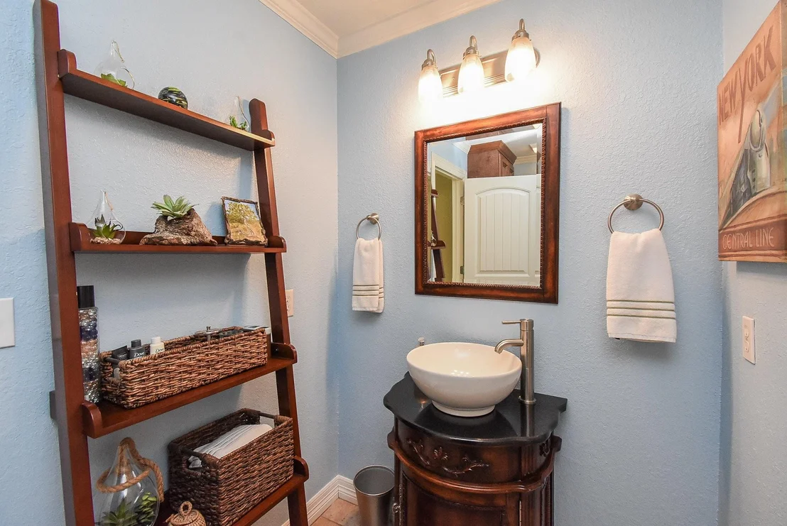 Photo of 2101 Meadow Lane