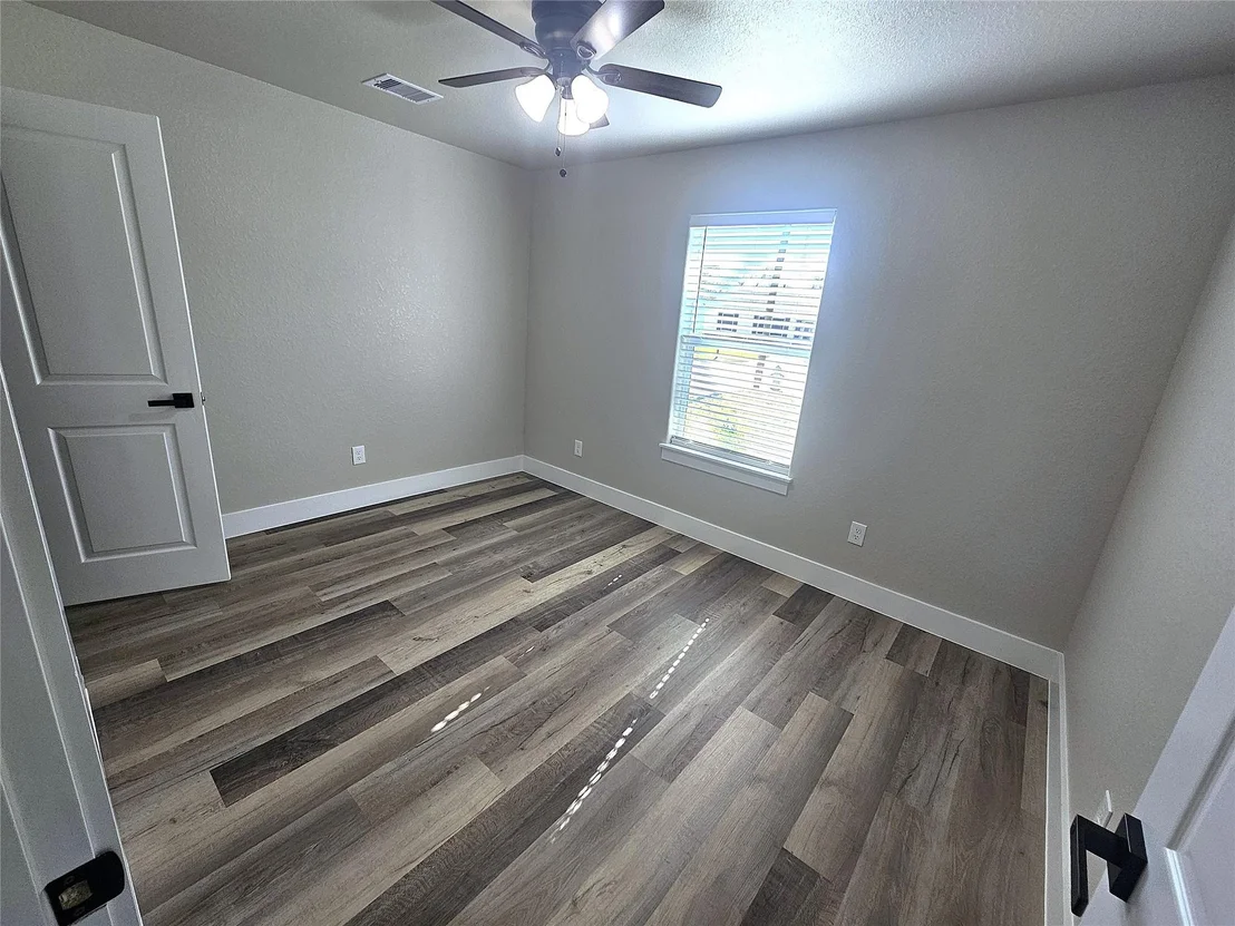 Photo of 1005 Robinhood Lane