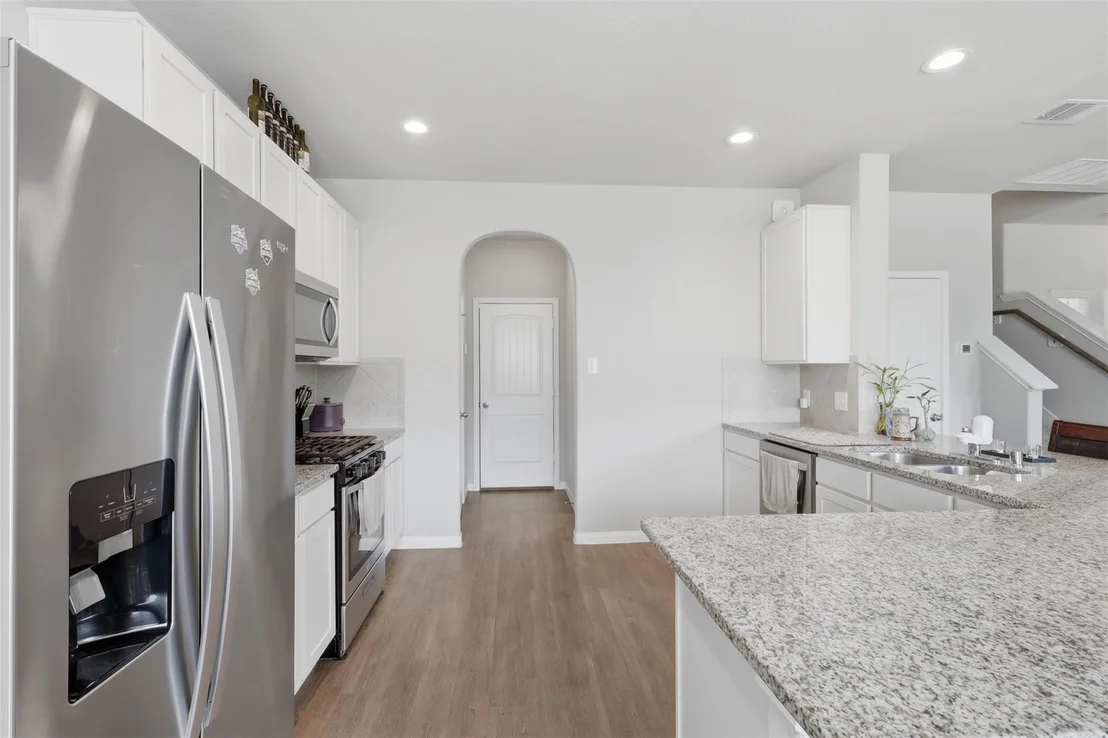 Photo of 17622 Holroyd Road