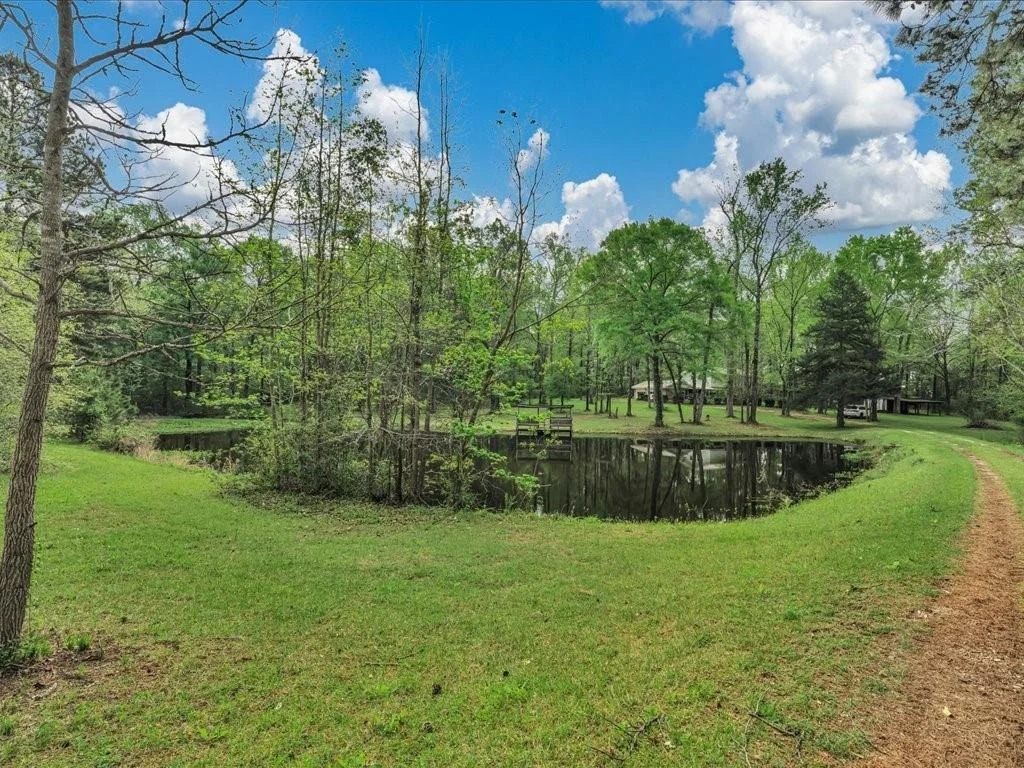 Photo of 235 County Barn Rd