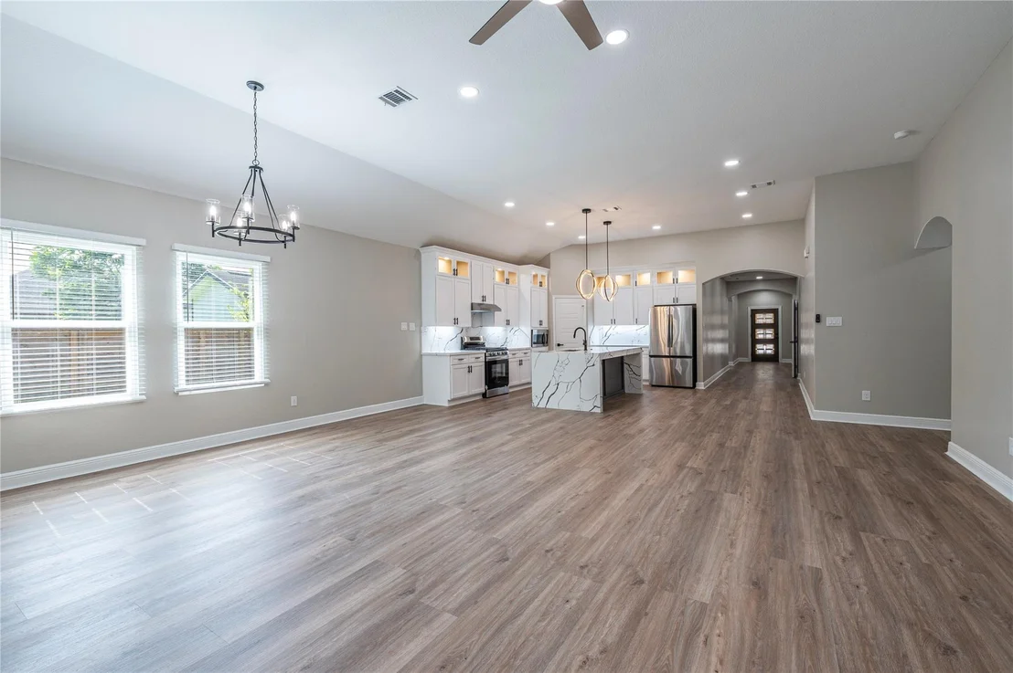 Photo of 8133 Wetherby Lane