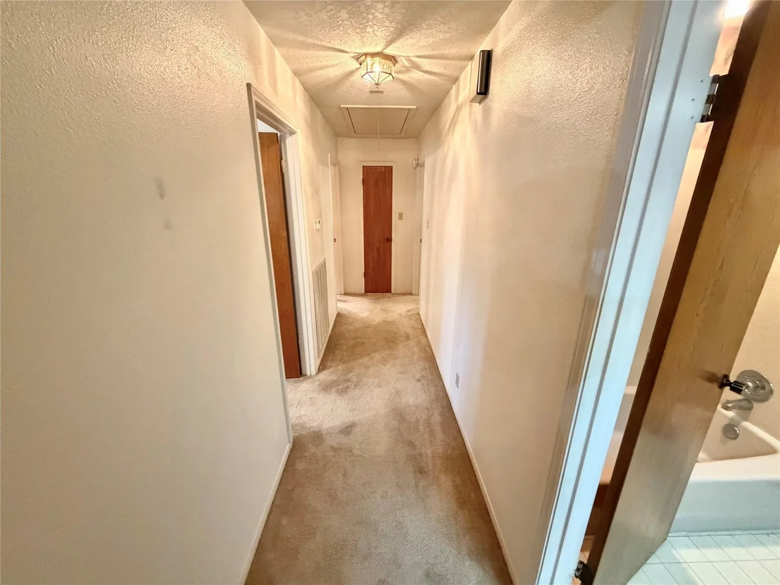 Photo of 3 S Erik Drive