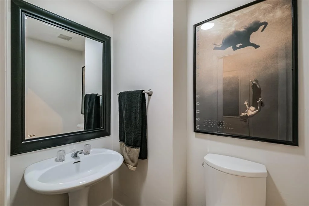 Photo of 946 Enclave Parkway