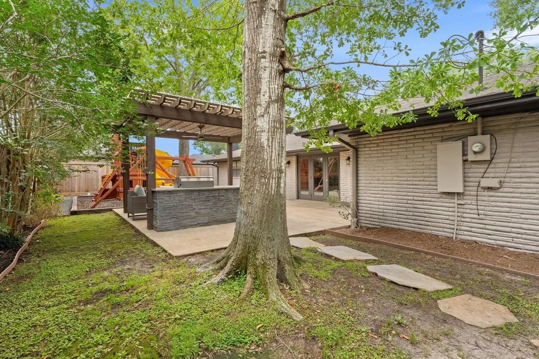Photo of 5438 Dumfries Drive
