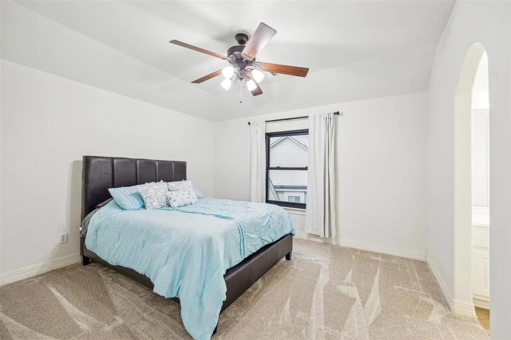 Photo of 11 Glistening Pond Place