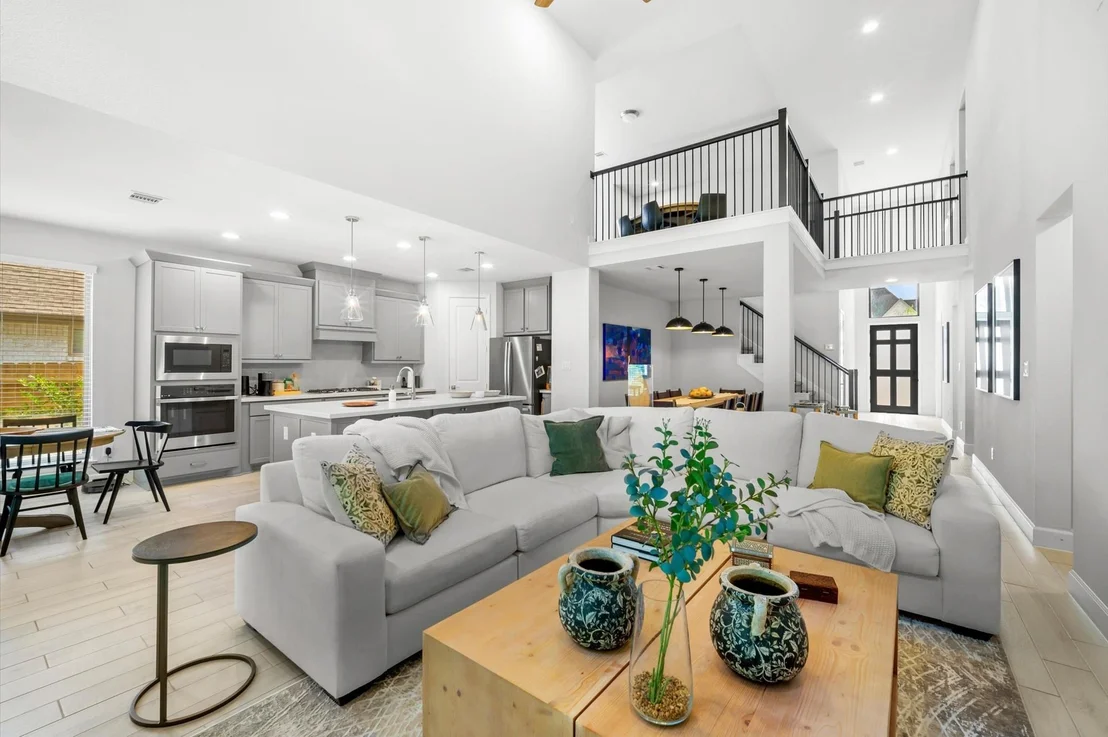 Photo of 298 Sky Top Drive Drive