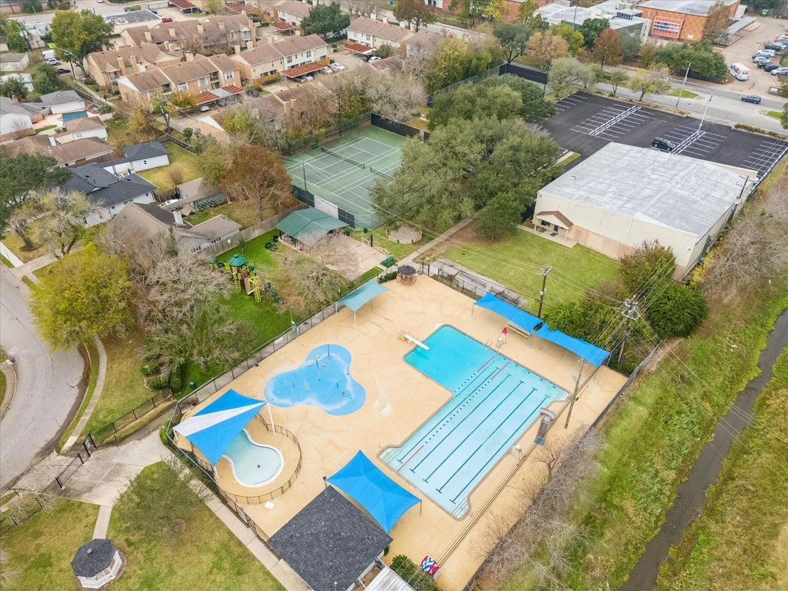 Photo of 1003 Blue Willow Drive