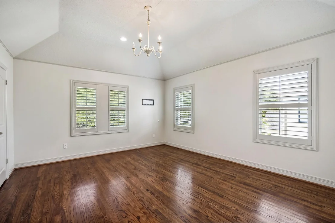 Photo of 3214 Sunset Boulevard