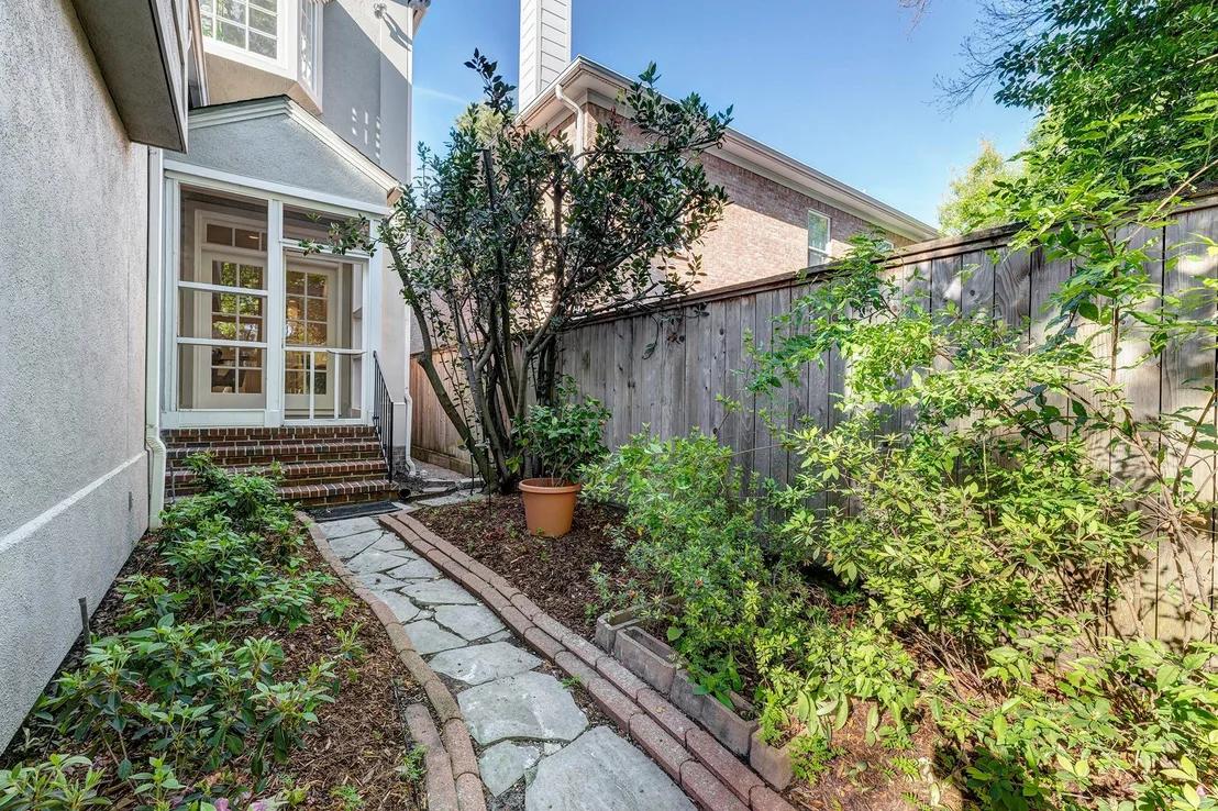Photo of 4009 Case Street